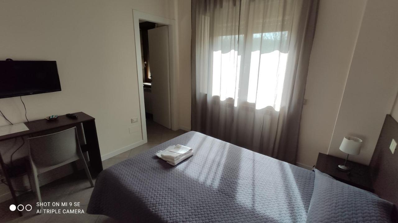 B&B Grandangolo Preturo Eksteriør billede