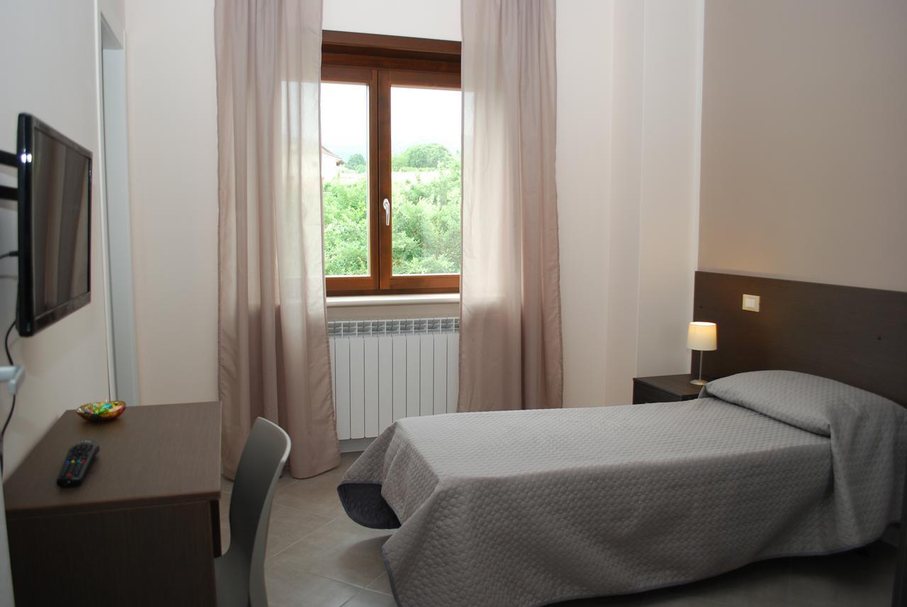 B&B Grandangolo Preturo Eksteriør billede