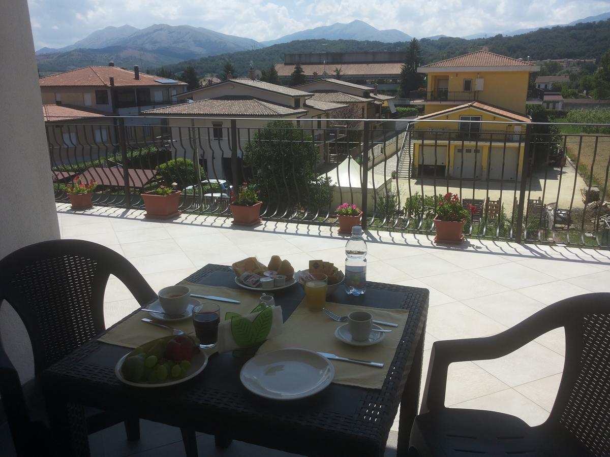 B&B Grandangolo Preturo Eksteriør billede